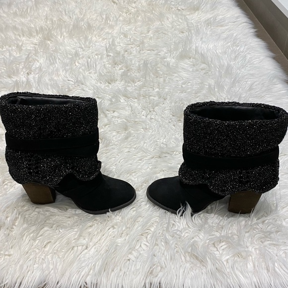 Not Rated Black Sweater Boots with Heels size 7 - Picture 2 of 4
